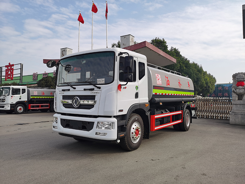 東風（fēng）D9  12-15噸   灑水車