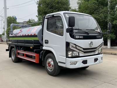 東風D6  4.5方（fāng）   吸糞（fèn）車