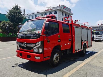 東風多（duō）利卡    2噸  水罐消防車